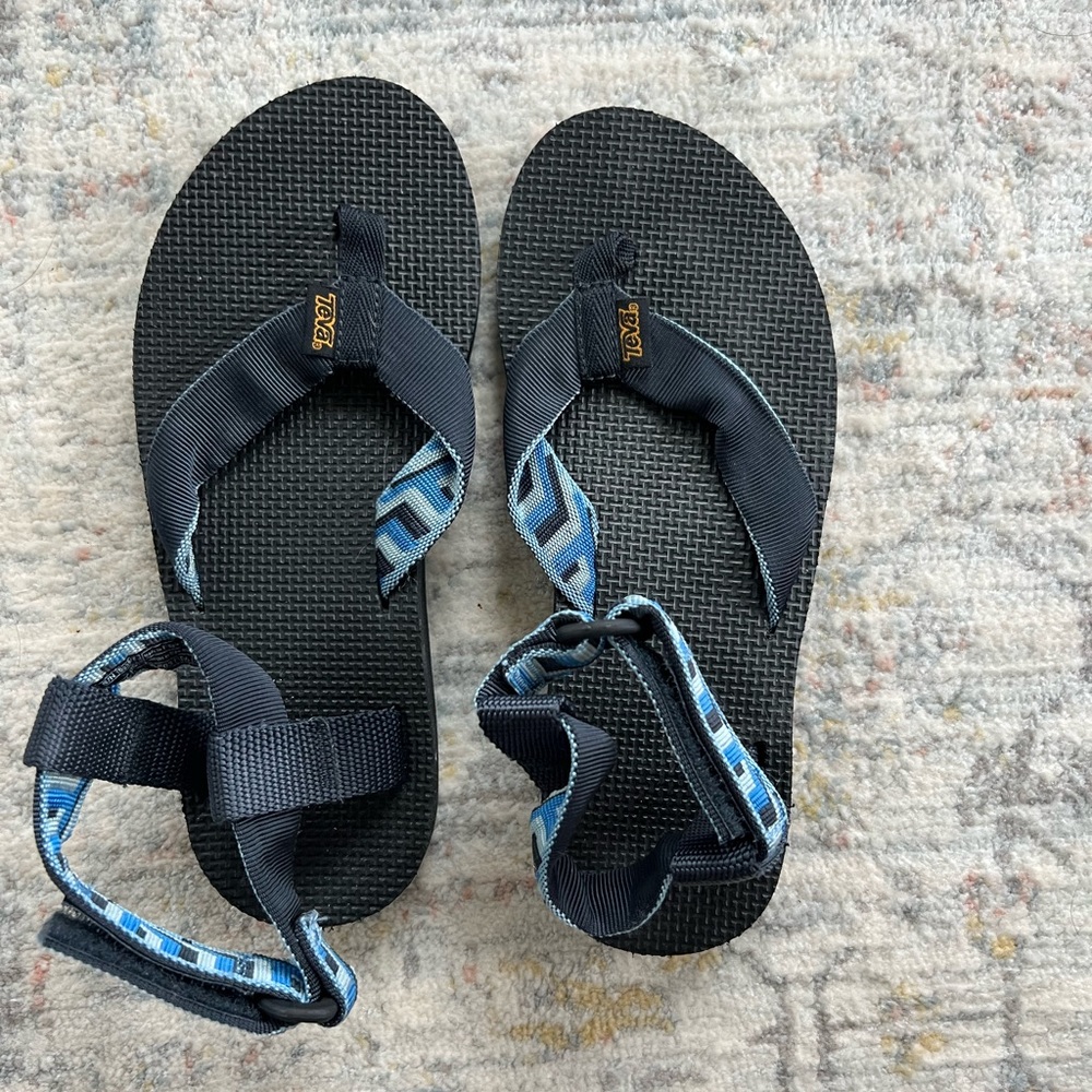 Teva things with ankle strap